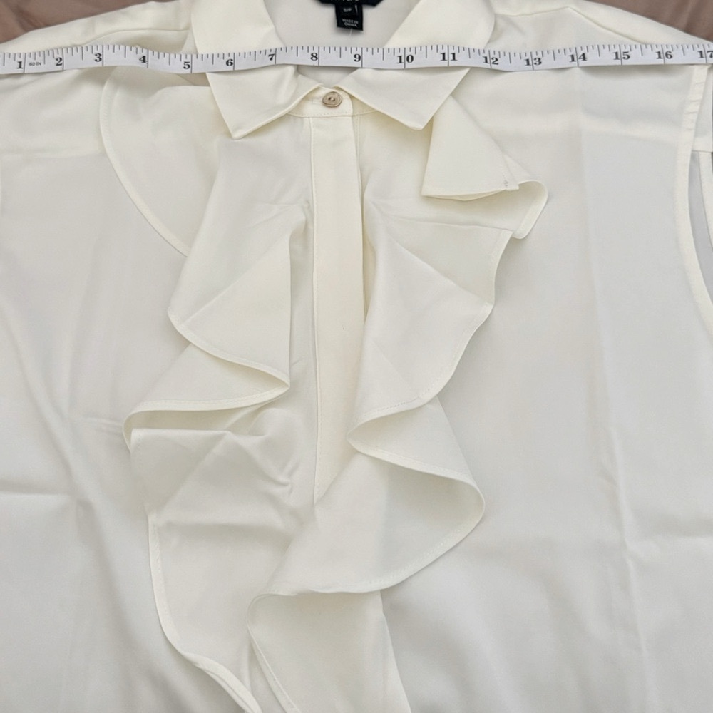 RW&CO. Sleeveless Ruffle Blouse SIZE SMALL NEW - Picture 10 of 12